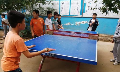 小学乒乓球教学反思——培养孩子的协调能力与团队精神（探讨小学乒乓球教学的问题与改进方向）