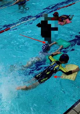 游泳初学者如何掌握漂浮技巧（蹬脚是学习游泳漂浮技巧的关键）