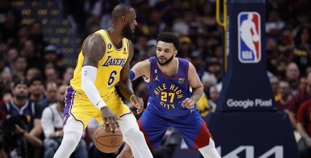 NBA进攻数据排行榜（探索NBA球员的得分、助攻和效率数据，寻找真正的进攻之王）