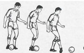 足球内侧技巧教学（如何提高内侧传球和射门技巧）