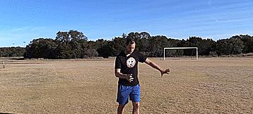 踢足球的硬脚头技巧（通过掌握这些技巧，你也可以成为脚下硬朗的足球高手）