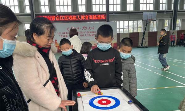 特殊儿童乒乓球训练的益处与方法（通过乒乓球训练提升特殊儿童的身心发展）