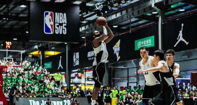 打造强大的5v5篮球防守阵容，提升胜率！（防守即攻关键，掌握这些策略，你将无敌于世！）