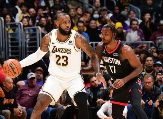 NBA历史上最杰出的防守篮球运动员（探索防守之王）