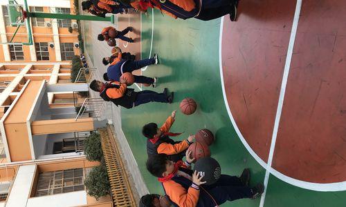 小学生篮球基本功防守训练（以趣味互动让防守成为小球员的强项）