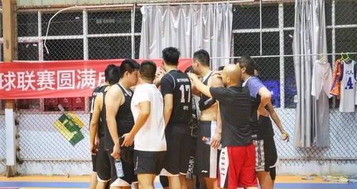 解读篮球队防守力量排名榜（揭示篮球世界中防守之王的真正面孔）