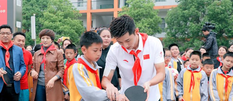小学生打乒乓球接球技巧全解析（从入门到精通，让你的接球更准确、更灵活）