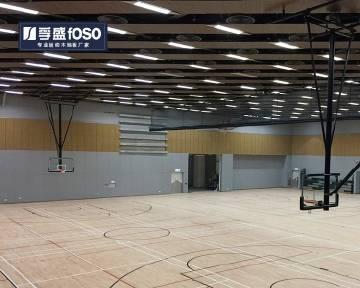 篮球场进攻和防守位置的关系（探究进攻和防守位置在篮球场上的关联性）