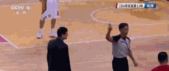 探析篮球无球防守犯规吹罚手势（揭秘裁判视觉语言的“秘密武器”）