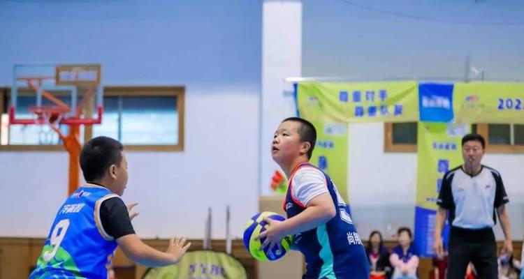 小篮球U6如何练习防守（提高儿童篮球技巧，打造坚实的防守基础）