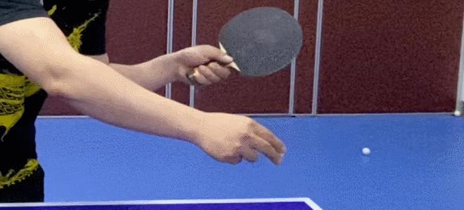 乒乓球新手站位技巧大全（打好乒乓球，从正确的站位开始）
