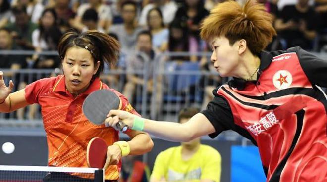 乒乓球女生双打技巧与战术（让你成为双打高手的秘诀与策略）