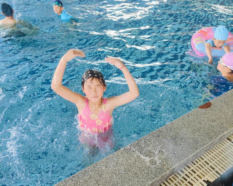 游泳踩水技巧与方法（掌握正确的踩水技巧，轻松游遍江湖）