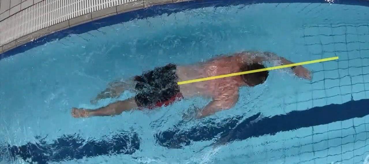 夏季水中活动的乐趣与技巧（畅游清凉水中，一起挥洒汗水和热情）